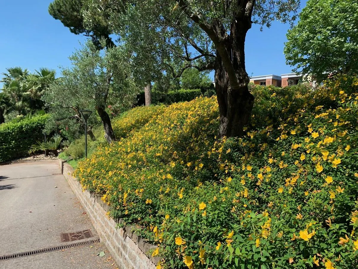 Luxury Apartment Padenghe sul Garda