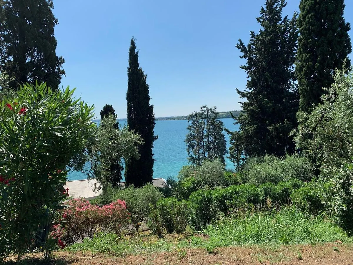 Luxury Apartment Padenghe sul Garda
