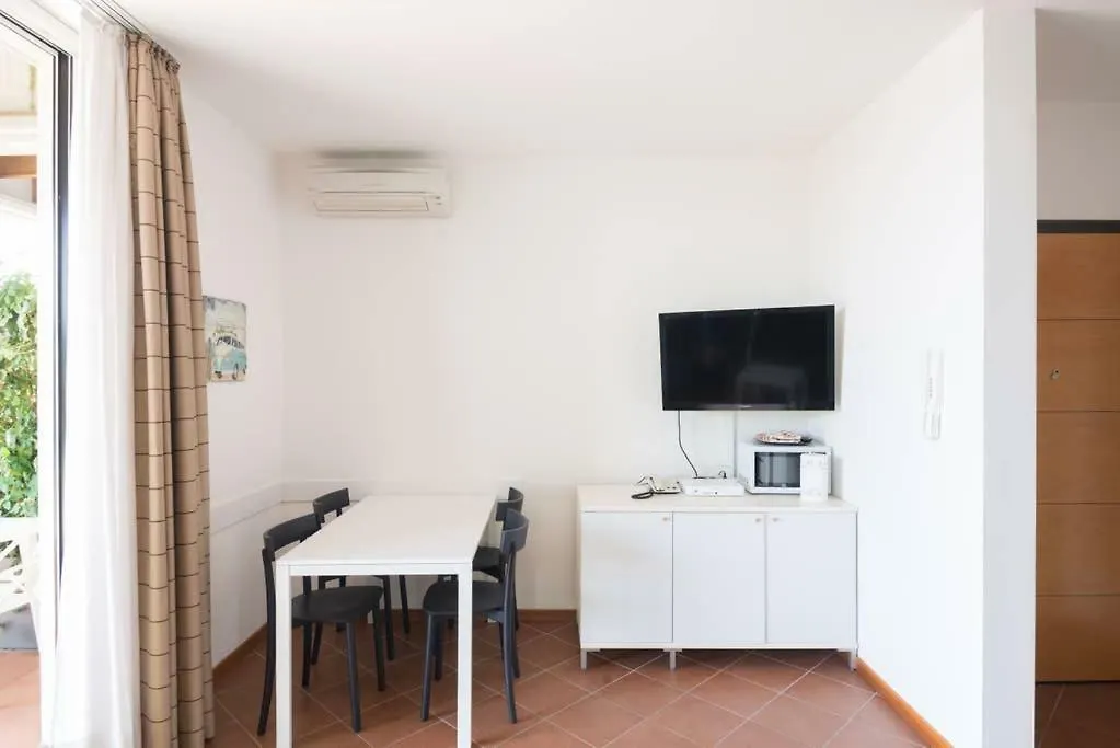 Luxury Apartment Padenghe sul Garda Italië