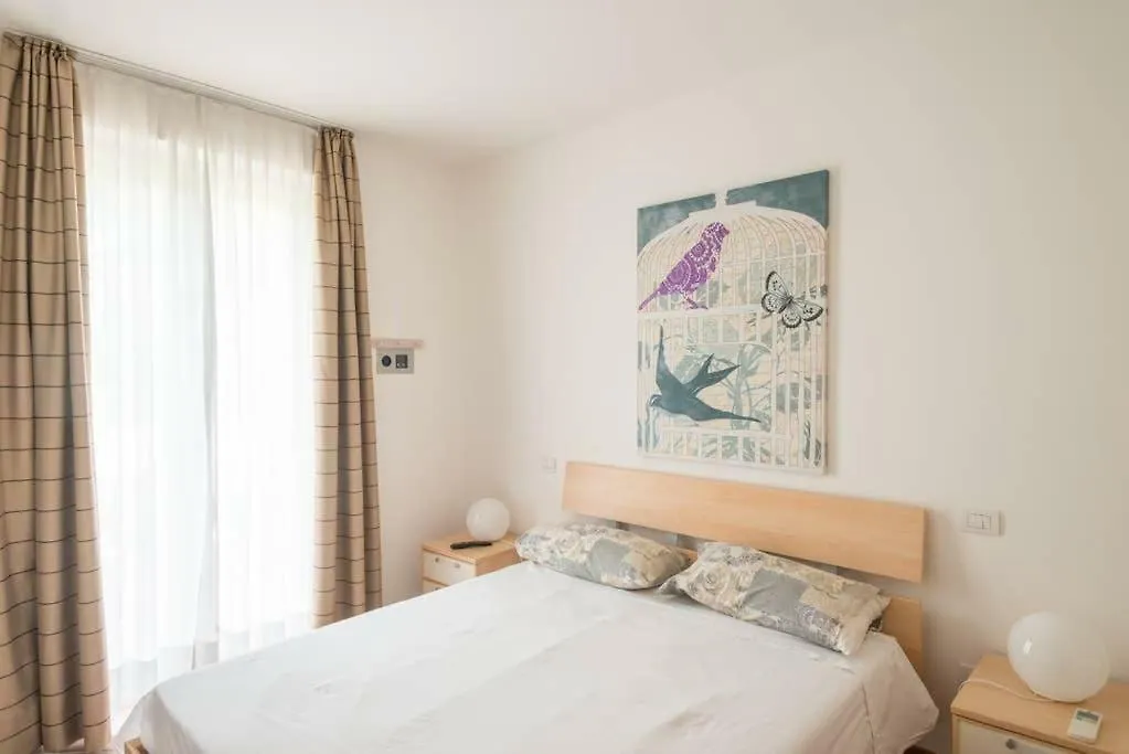 Luxury Apartment Padenghe sul Garda 0*,